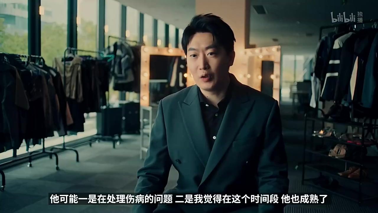 Ming:最开始有点怕Uzi,他的打法很爽,后面互相帮助成了兄弟